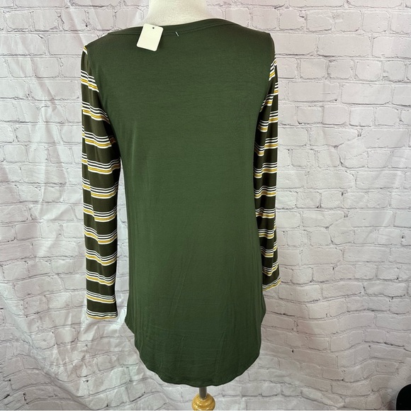 NWT Boutique Olive sequin pocket tunic knit top color block stipe long sleeve - Picture 3 of 10
